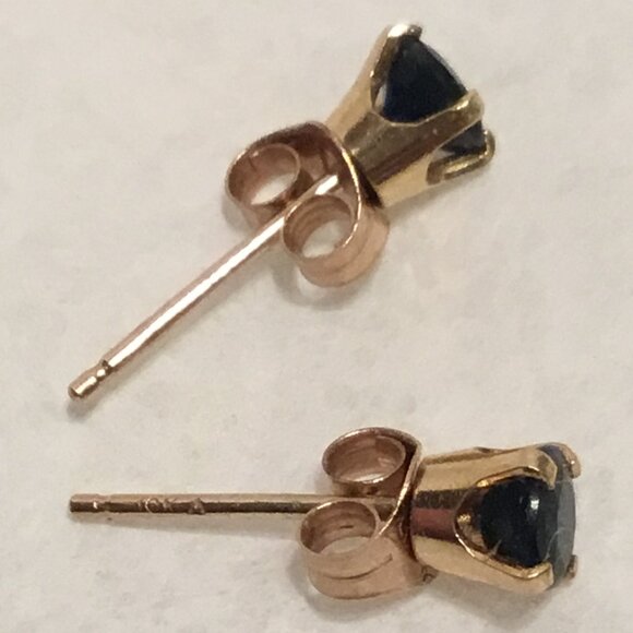 Vintage & very lovely 10K gold & sapphire stud earrings - Picture 5 of 10